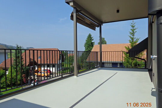 Rosenweg 2 DG Whg 4-5 Zimmer Balkon 2025-003.jpg